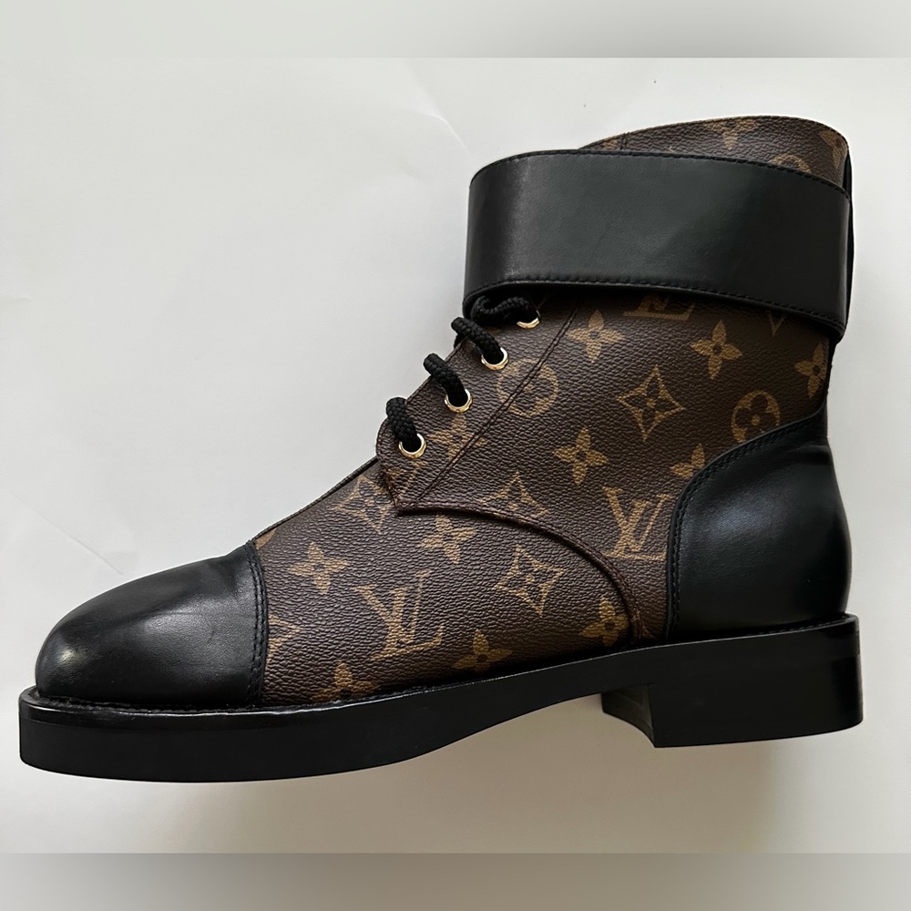 Louis Vuitton Brown and Black Monogram Boots - Picture 4 of 11